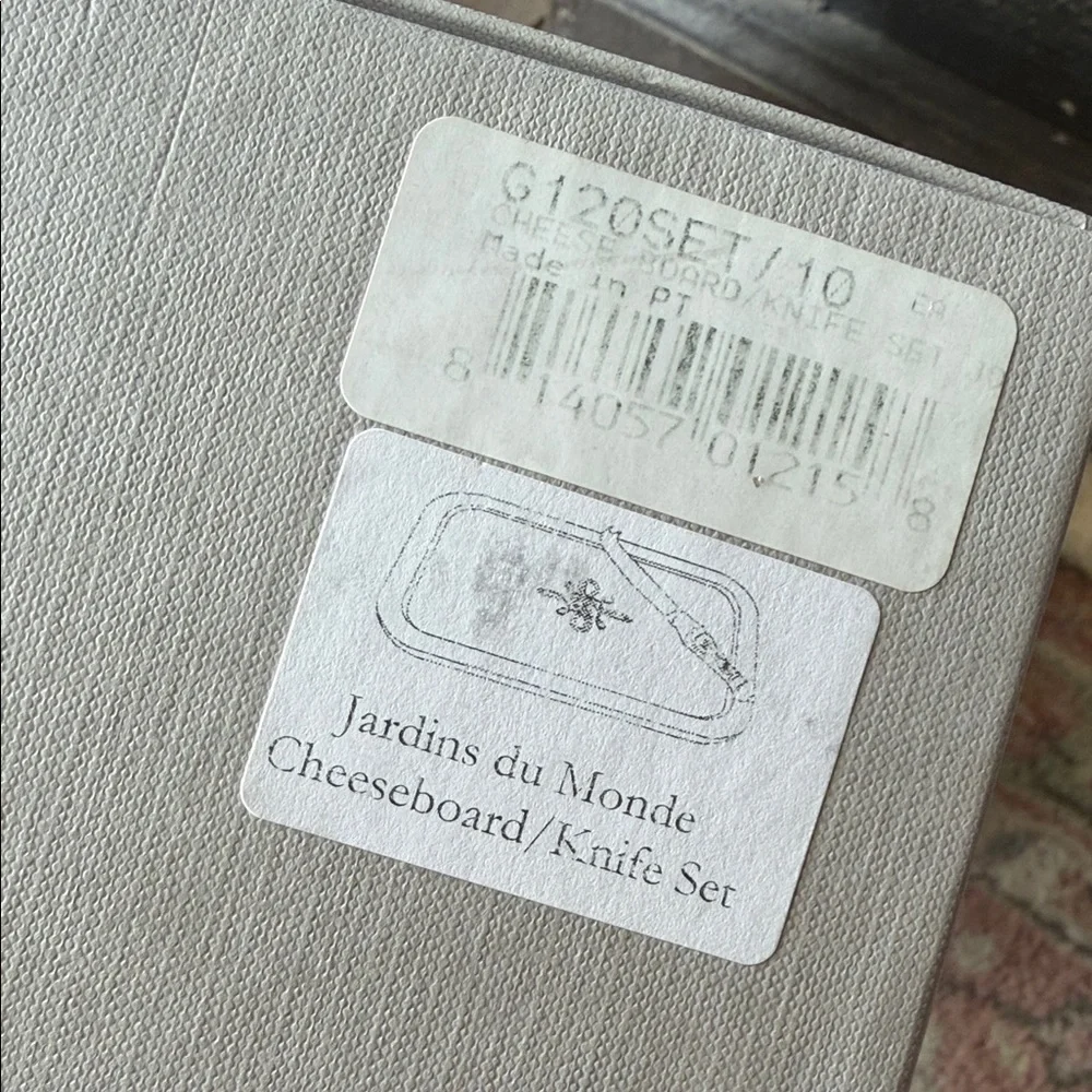 Juliska White and Brown Jardins du Monde Cheese Board Set with Knife - Picture 2 of 2